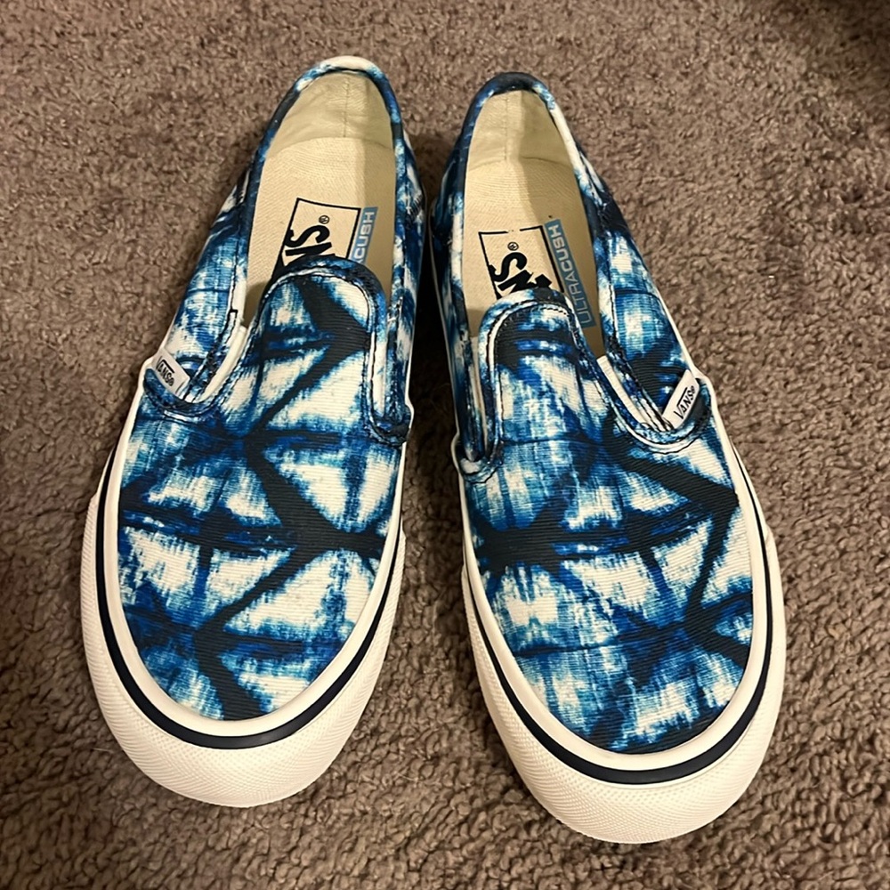 Vans slip on